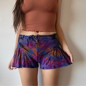 NWOT ~ tie dye ruffle festival yoga shorts